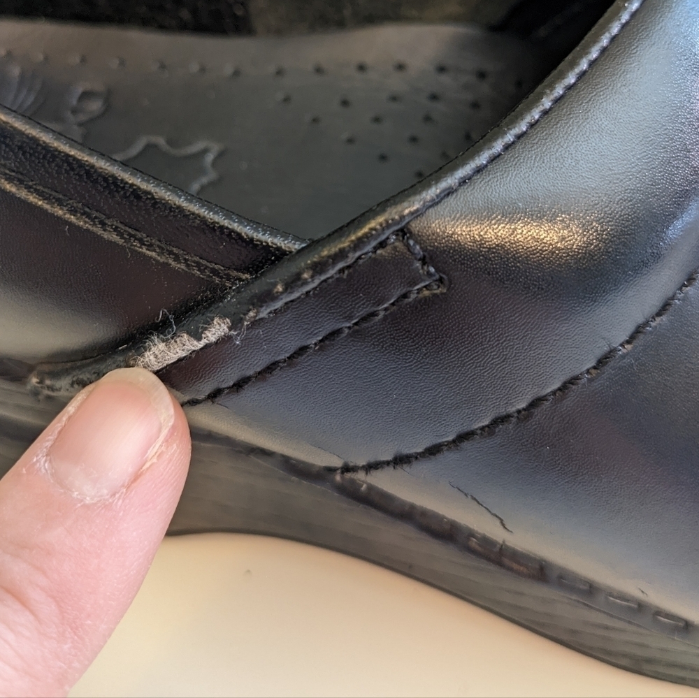 Dansko Black Slip on Clogs Size 38 - Picture 7 of 12